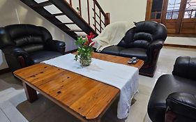 Casa centrica con cochera doble